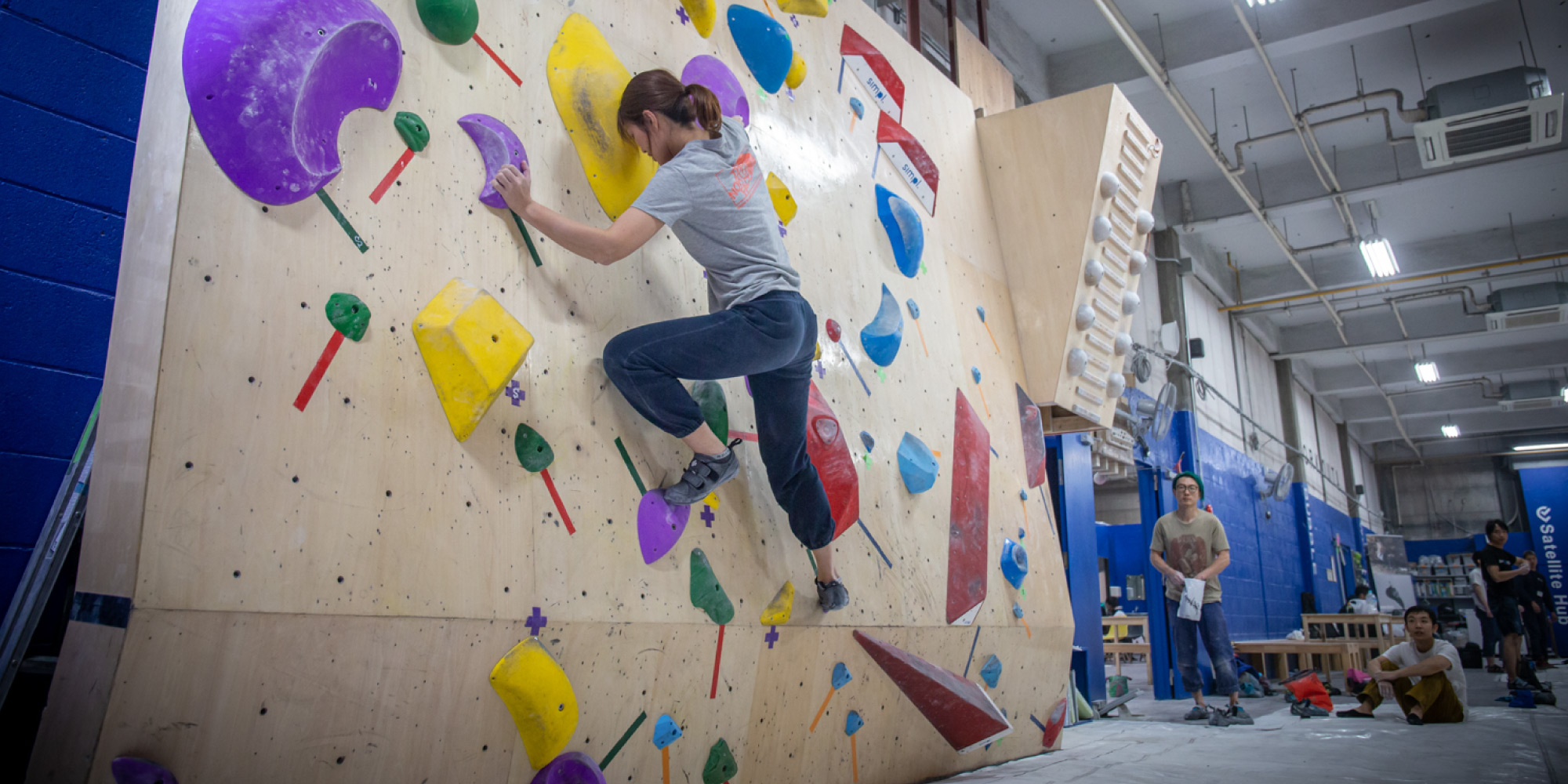 ロッキー品川店 東京都内最大級のボルダリング施設 Rocky Climbing Fitness Gym