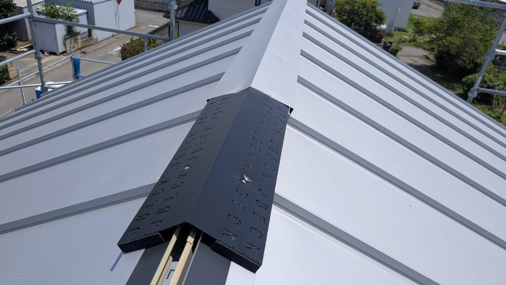 自社加工の換気棟の内部構造・施工途中