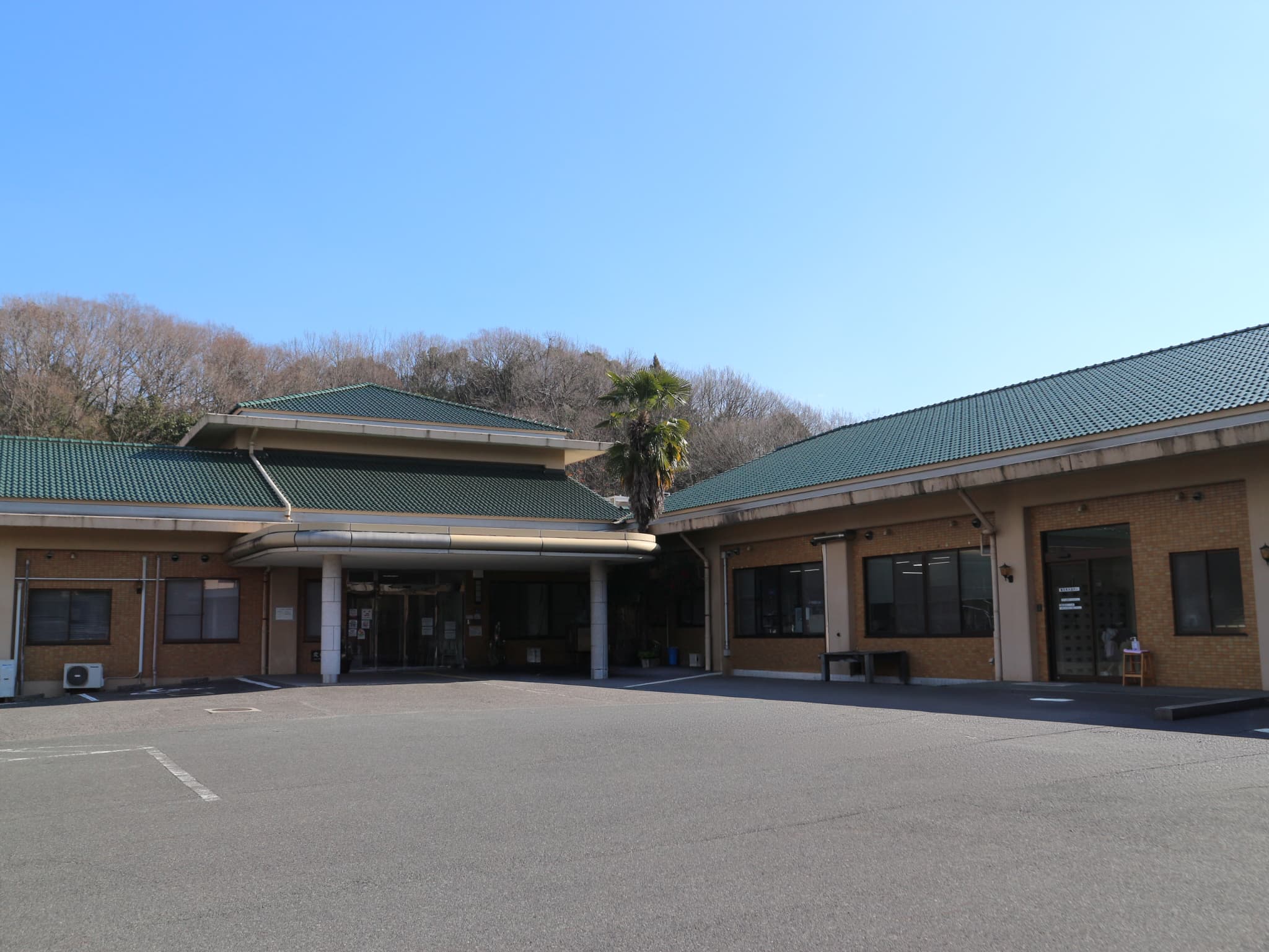 サンサンホーム外観