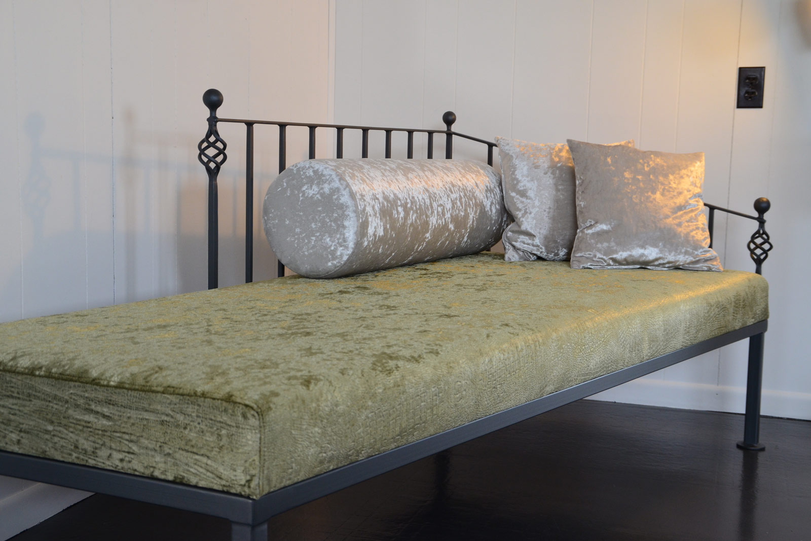 Kleinhans furniture daybeds Fredericksburg Texas USA