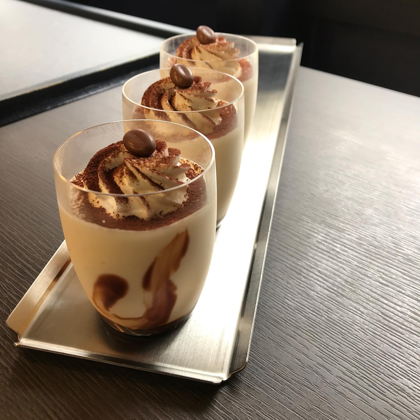 ティラミス　北海道産マスカルポーネチーズ　ブラジル＆コロンビアブレンドコーヒー使用