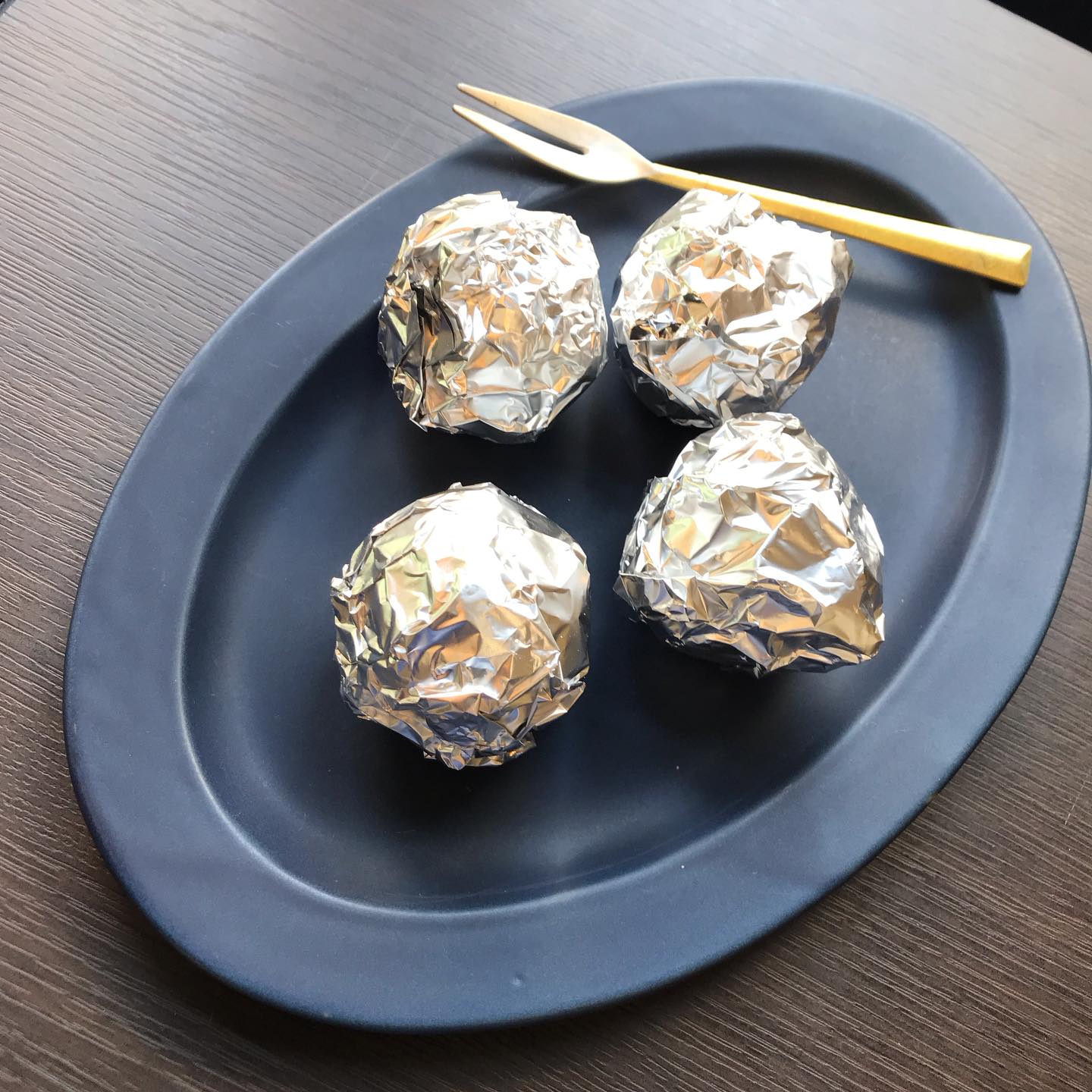 い出しながら作ったラム ボール　ドライレーズン、プルーン　ラム酒入りチョコ生地　ご自分用に