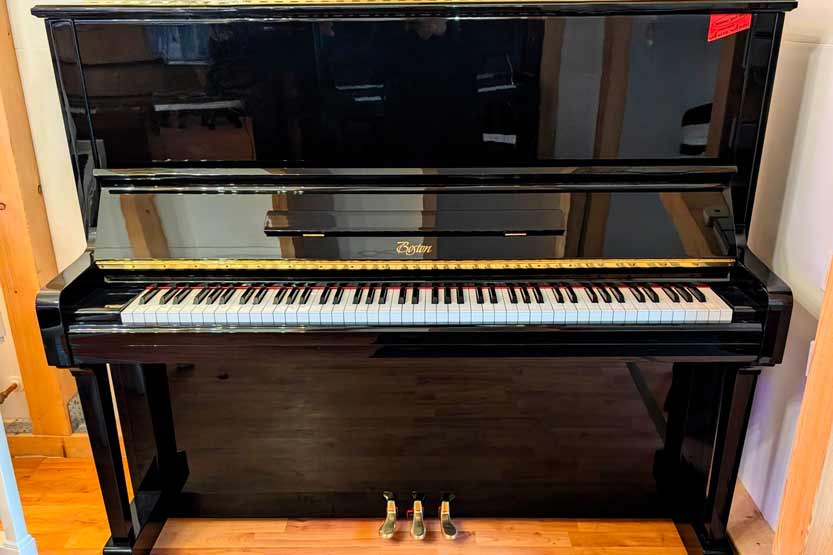 Klavier Boston UP 132 E schwarz poliert