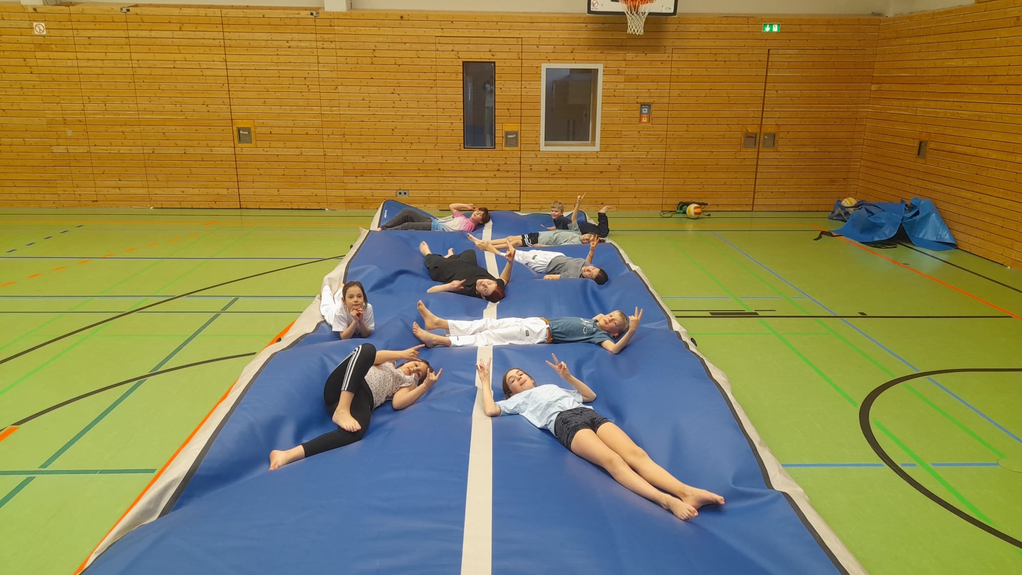 Person beim Training im Fitnessstudio