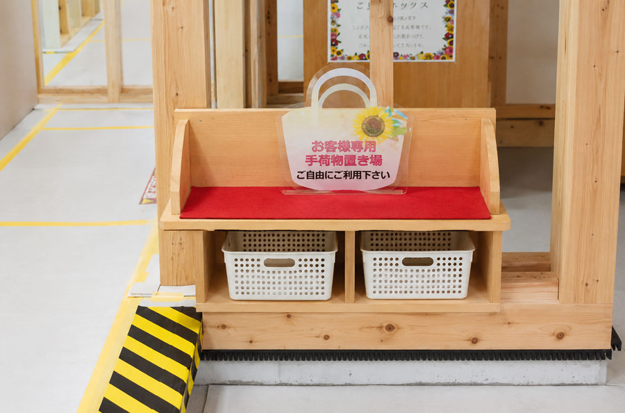 整理整頓された住宅建築現場の内観
