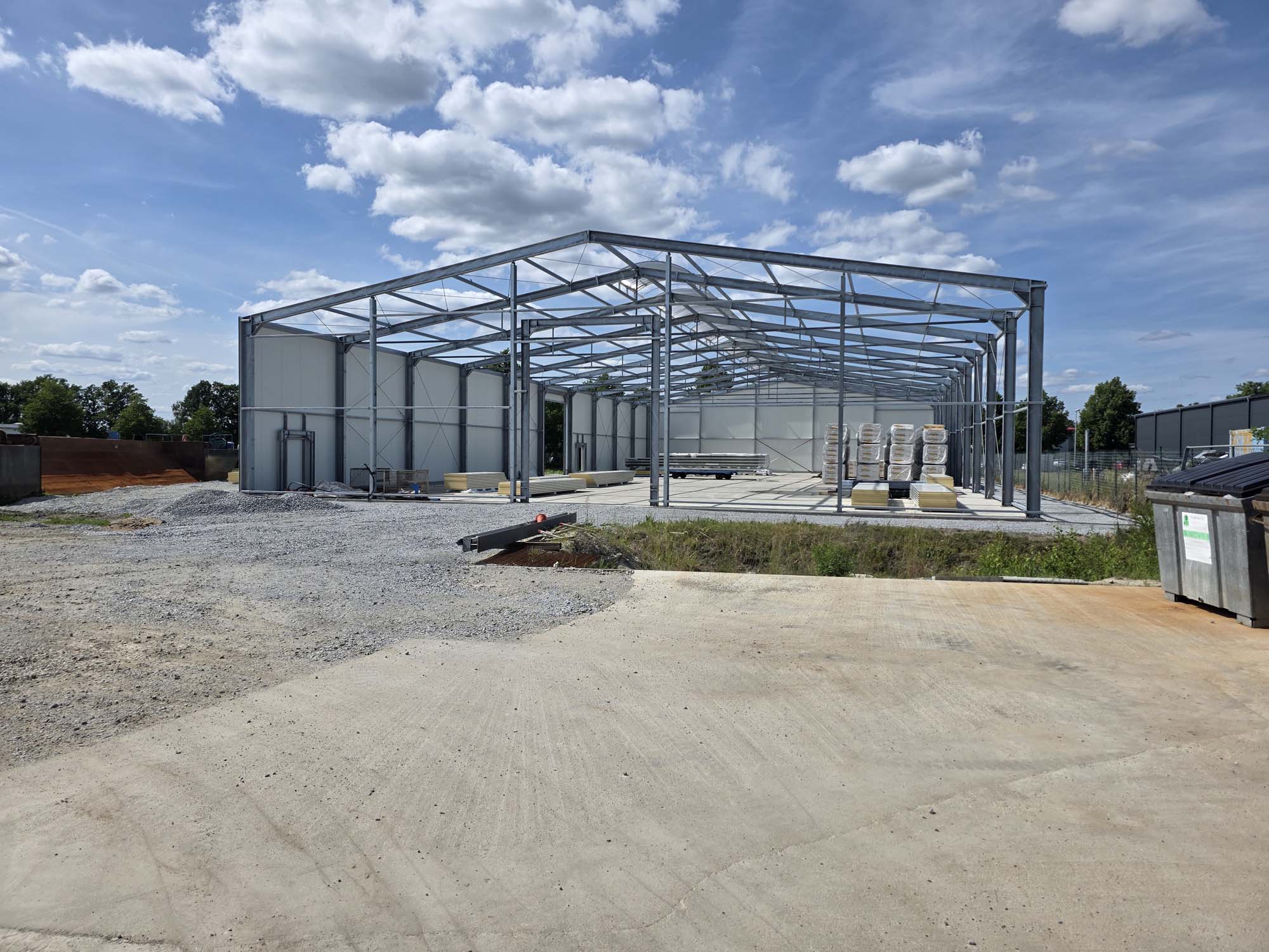 neue Halle