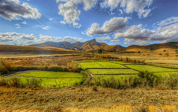 Ein weiter Blick in die Landschaft