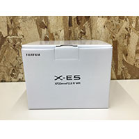 富士フイルム(FUJIFILM) ミラーレス一眼カメラ X-E5 レンズキット(XF23) シルバー FX-E5LK-23-S JP