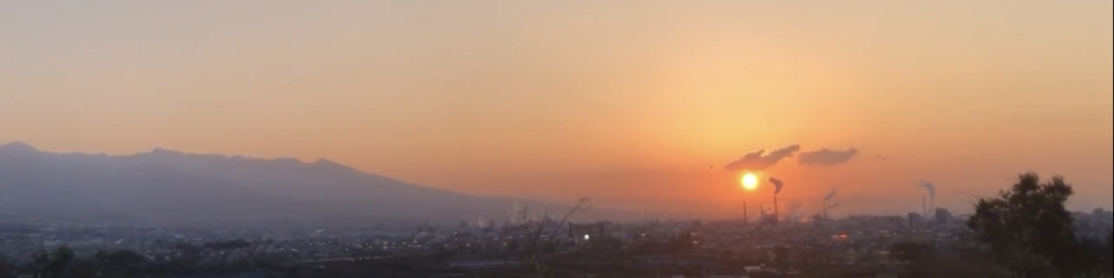 白峰御陵の街でもあります。