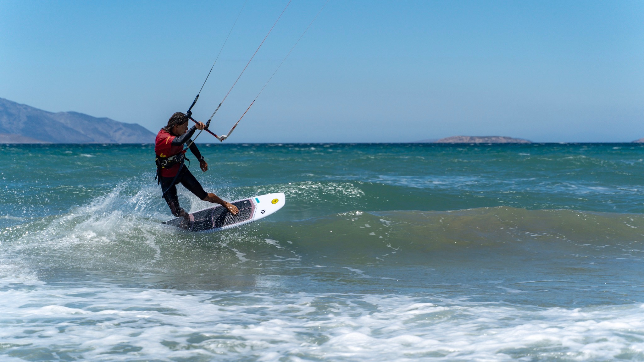 Kitesurfing