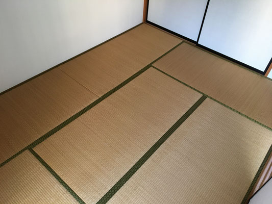 施工前の畳