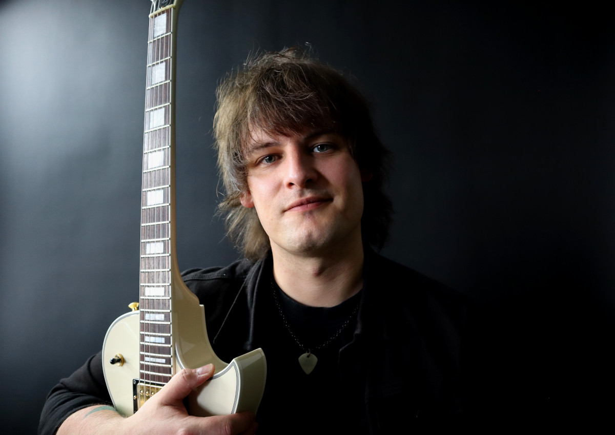 Remote Session Rock Guitarist