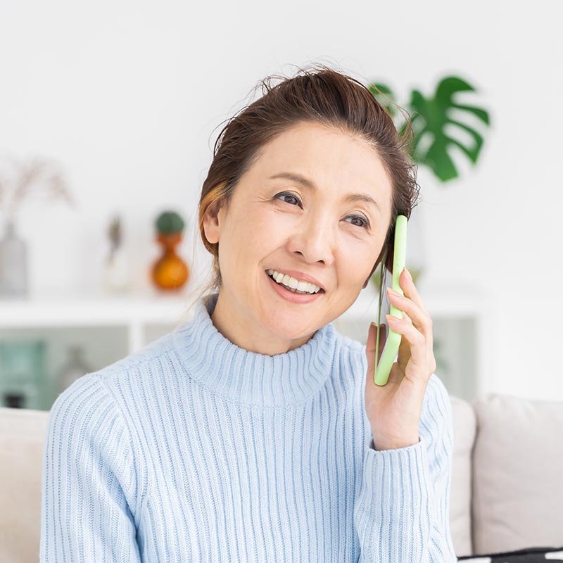 女性スタッフ