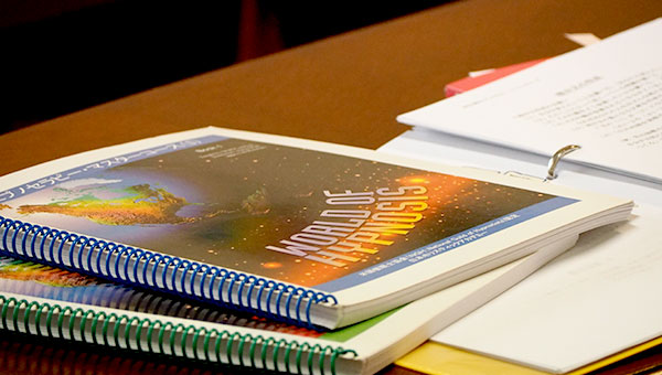 ヒプノセラピー / 催眠療法 / セラピスト養成講座 │札幌 - Holistic