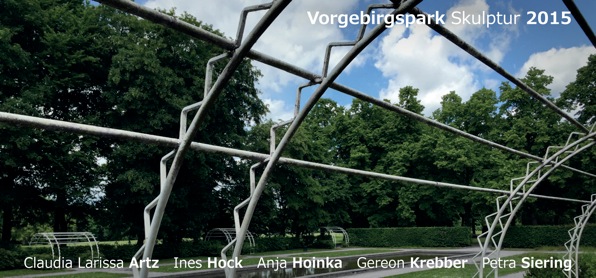 Einladungskarte «Vorgebirgspark Skulptur 2015. Claudia Larissa Artz, Ines Hock, Anja Hoinka, Gereon Krebber, Petra Siering», 16.08.2015, Vorgebirgspark, Köln.