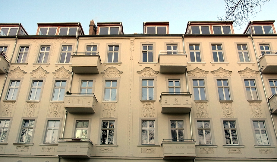 Fritz-Zubeil-Straße 13-15